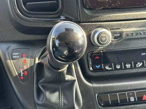 Used 2026 RAM ProMaster 2500 w/ Convenience Group FWD image 21