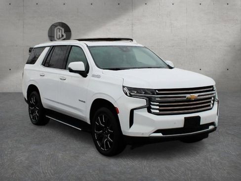 Used 2023 Chevrolet Tahoe High Country image 3