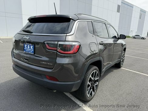 Used 2018 Jeep Compass Limited AWD/4WD image 5