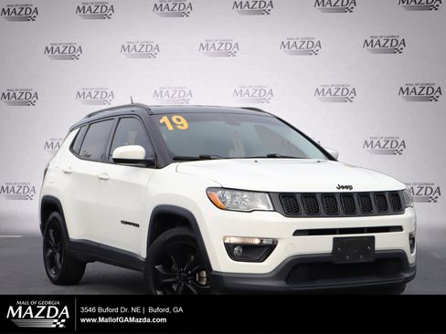 Used 2019 Jeep Compass Altitude image 1