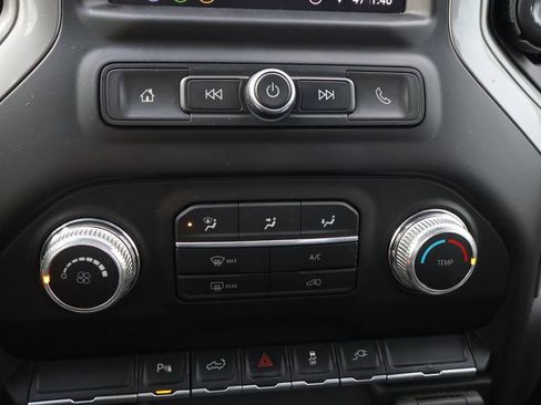 Used 2021 GMC Sierra 3500 4x4 Crew Cab w/ Convenience Package image 25