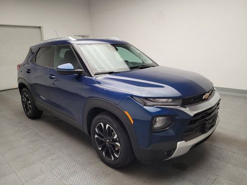 Used 2021 Chevrolet TrailBlazer LT FWD image 13