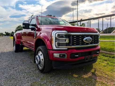 Used 2023 Ford F450 Platinum AWD/4WD image 3