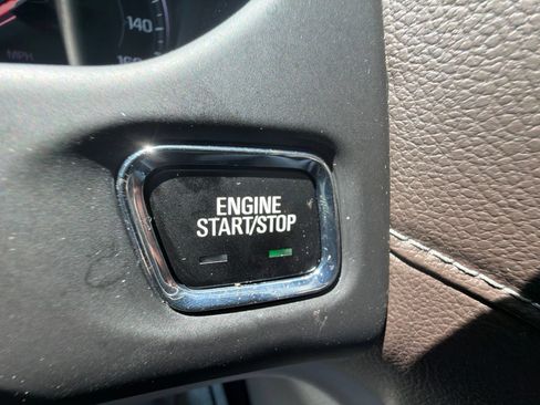 Used 2019 GMC Acadia SLT AWD/4WD image 19