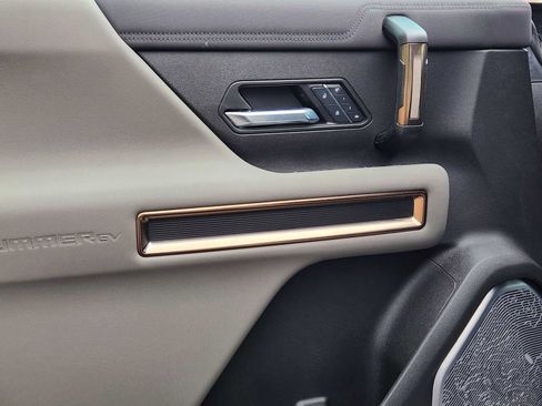 New 2025 GMC Hummer EV 3X w/ Extreme Off-Road Package image 6