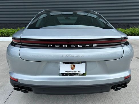 Certified 2025 Porsche Panamera RWD image 11