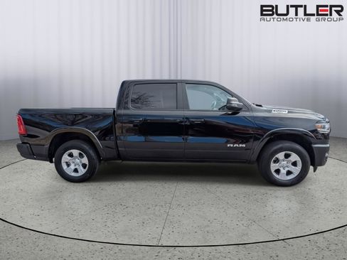 Used 2025 RAM 1500 Big Horn AWD/4WD image 9