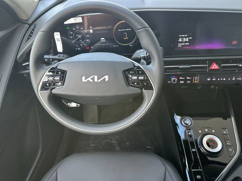 New 2026 Kia Niro Wind FWD image 14