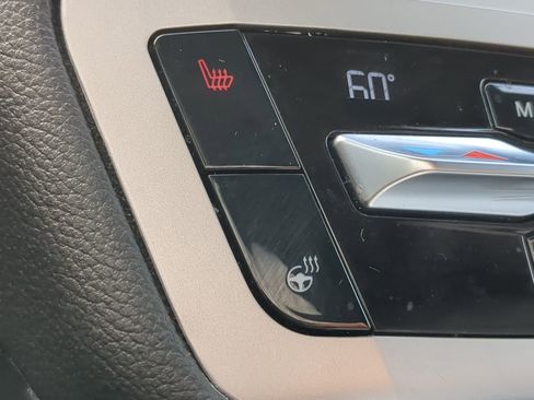 Certified 2020 Ford Explorer XLT w/ Equipment Group 202A image 55