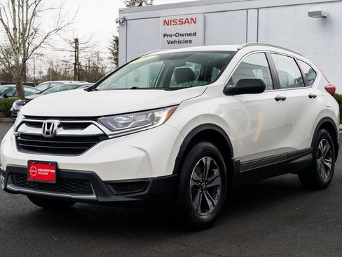 Used 2018 Honda CR-V LX image 3