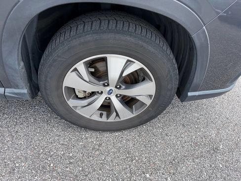 Used 2019 Subaru Ascent Premium AWD/4WD image 4
