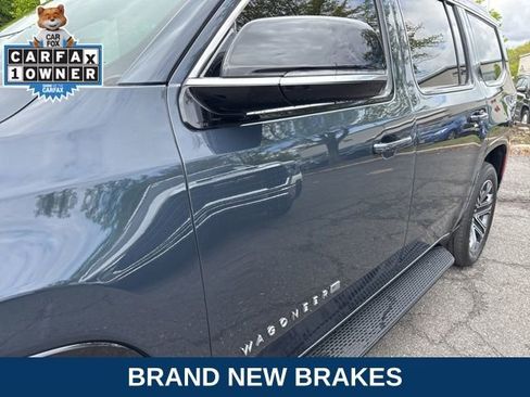 Used 2023 Jeep Wagoneer 4WD w/ Premium Group I image 4
