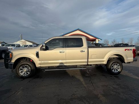 Used 2017 Ford F350 Lariat w/ Chrome Package image 2