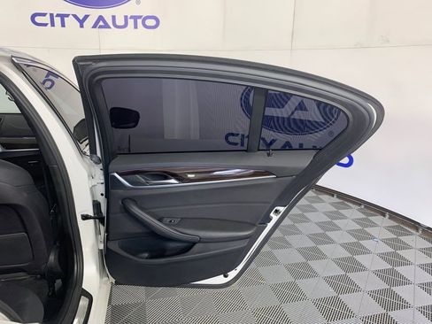 Used 2018 BMW 530i xDrive image 36