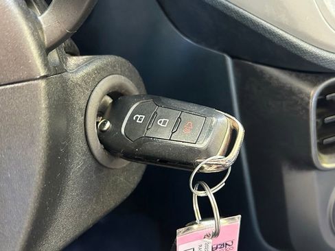 Used 2022 Ford Maverick XL image 44