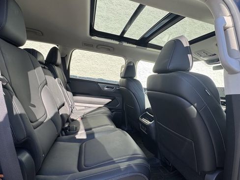 Used 2025 INFINITI QX80 Pure image 12