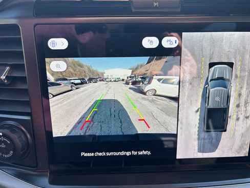 Used 2025 Ford F150 Lariat w/ Equipment Group 502A High image 21