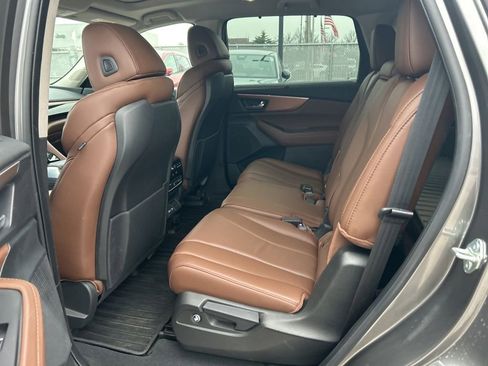 Used 2024 Acura MDX SH-AWD w/ Technology Package image 12