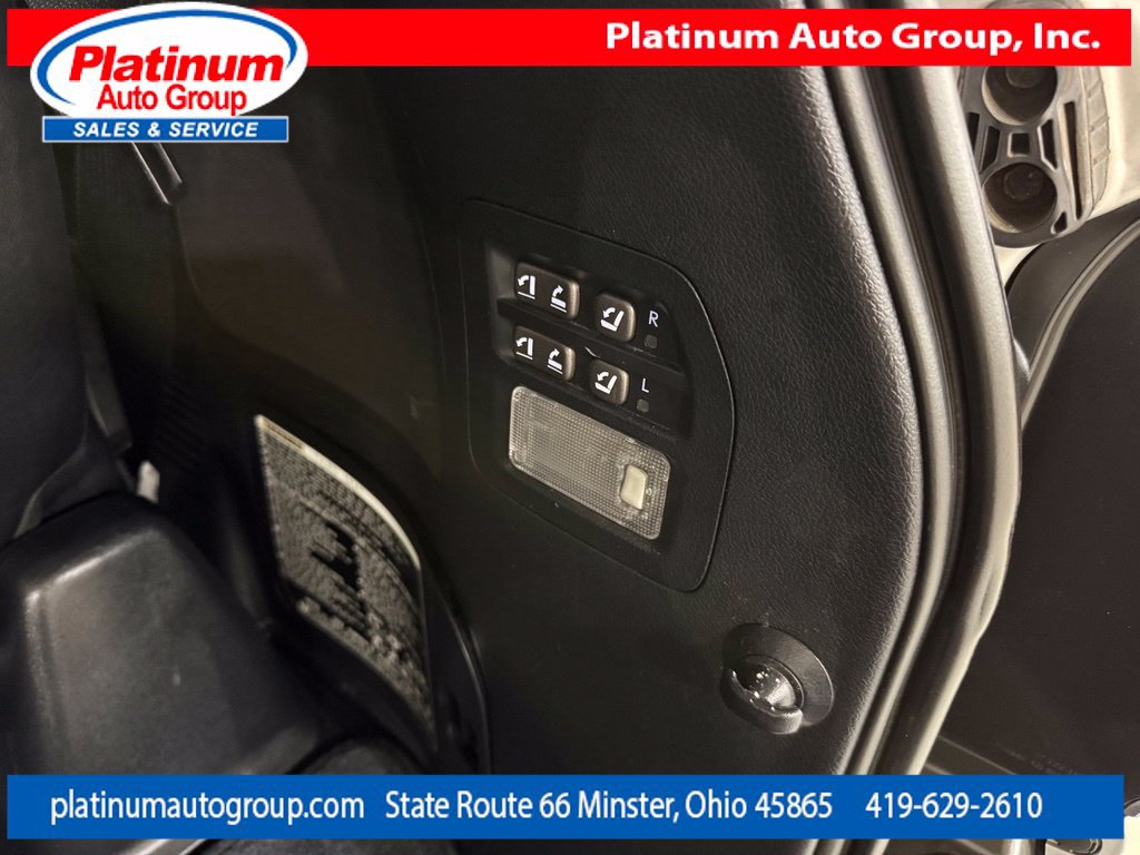 Used 2014 Lexus LX 570 4WD w/ Luxury Package image 54