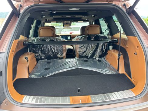 New 2026 Hyundai Palisade Calligraphy FWD image 14