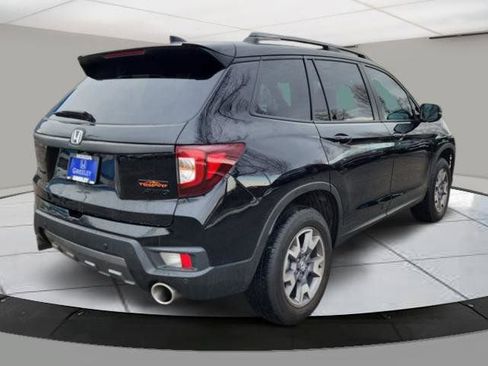 Used 2023 Honda Passport TrailSport image 5