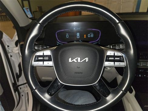 Used 2024 Kia Telluride S w/ S Sunroof Package image 14