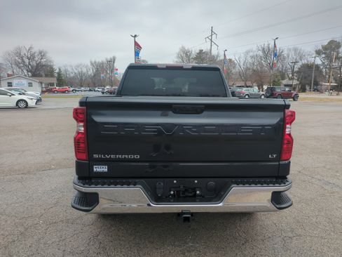 Used 2022 Chevrolet Silverado 1500 LT image 3