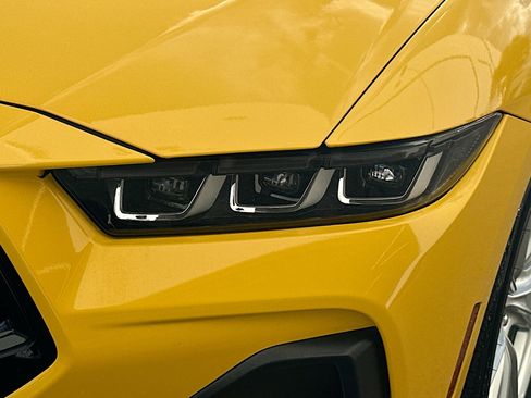 Used 2024 Ford Mustang GT Premium image 32