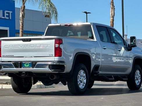 Used 2023 Chevrolet Silverado 3500 LTZ w/ Gooseneck/5TH Wheel Package image 4