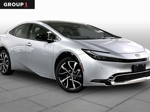 Certified 2025 Toyota Prius Plug-In Hybrid w/ Limited Premium Package FWD image 3
