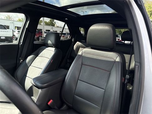 Used 2022 Chevrolet Equinox RS w/ RS Leather Package image 20