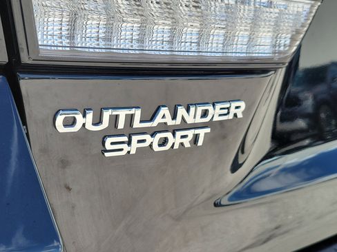 Used 2025 Mitsubishi Outlander Sport ES AWD/4WD image 30