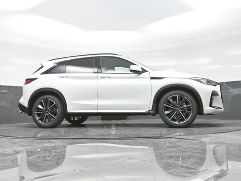 New 2025 INFINITI QX50 Sport image 36