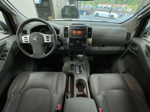 Used 2013 Nissan Frontier SL RWD image 22