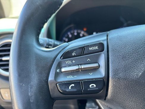 Used 2019 Hyundai Kona SEL image 15