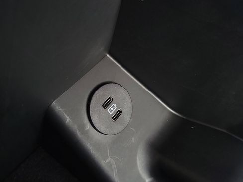 Used 2025 Ford F150 Raptor image 8