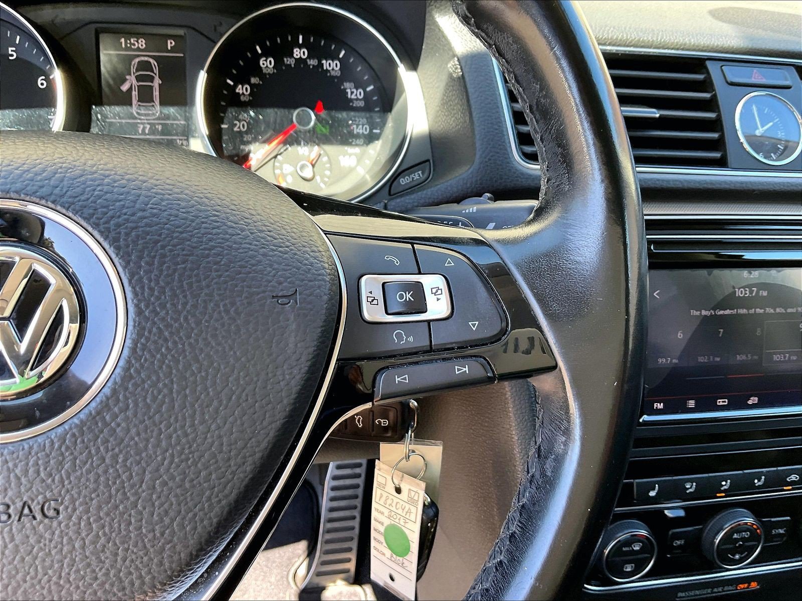 Used 2017 Volkswagen Passat 1.8T R-Line FWD image 19