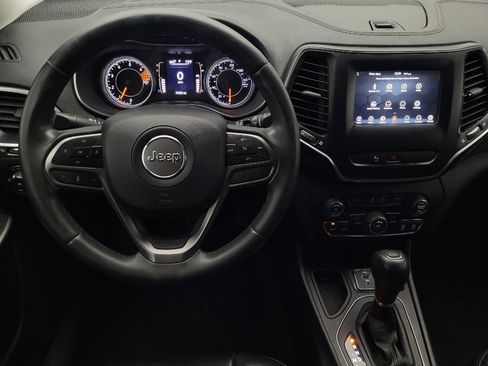 Used 2020 Jeep Cherokee Latitude Plus FWD image 22