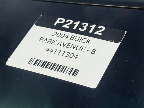 Used 2004 Buick Park Avenue Ultra w/ Ultra Luxury Package image 7