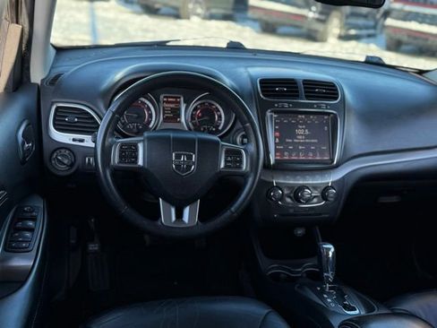 Used 2015 Dodge Journey Crossroad w/ Flexible Seating Group image 8