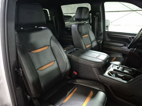 Used 2024 GMC Sierra 2500 AT4 w/ AT4 Preferred Package image 28