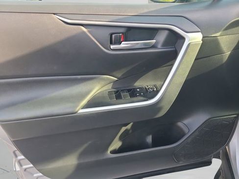 Used 2021 Toyota RAV4 XLE w/ Convenience Package image 20