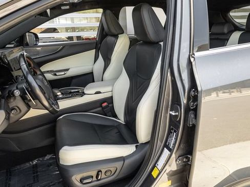 Used 2024 Lexus NX 350h AWD w/ Vision Package image 12