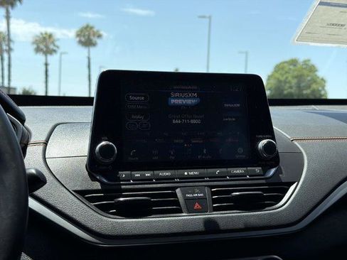 Used 2021 Nissan Altima 2.5 SR FWD image 14
