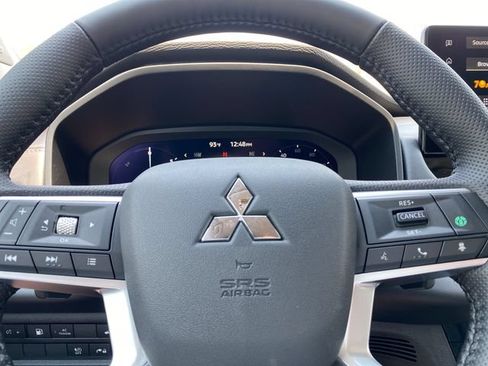 New 2026 Mitsubishi Outlander SEL AWD/4WD image 15