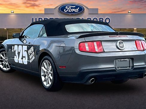 Used 2011 Ford Mustang GT Premium w/ Comfort Pkg RWD image 2