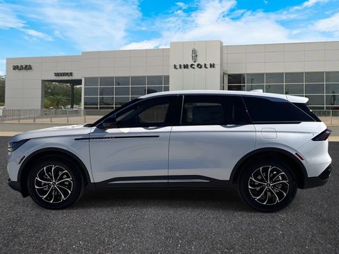 New 2026 Lincoln Nautilus Premier image 6