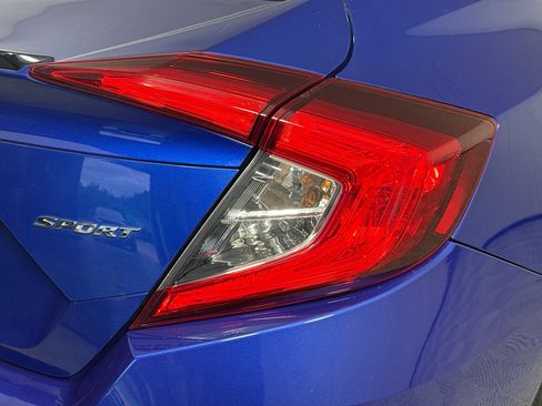 Used 2021 Honda Civic Sport image 32