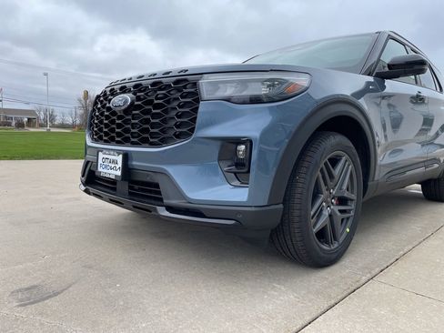 New 2026 Ford Explorer ST-Line AWD/4WD image 17