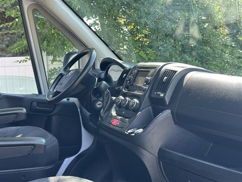Used 2017 RAM ProMaster 3500 w/ Mopar Trailer Tow Group FWD image 7